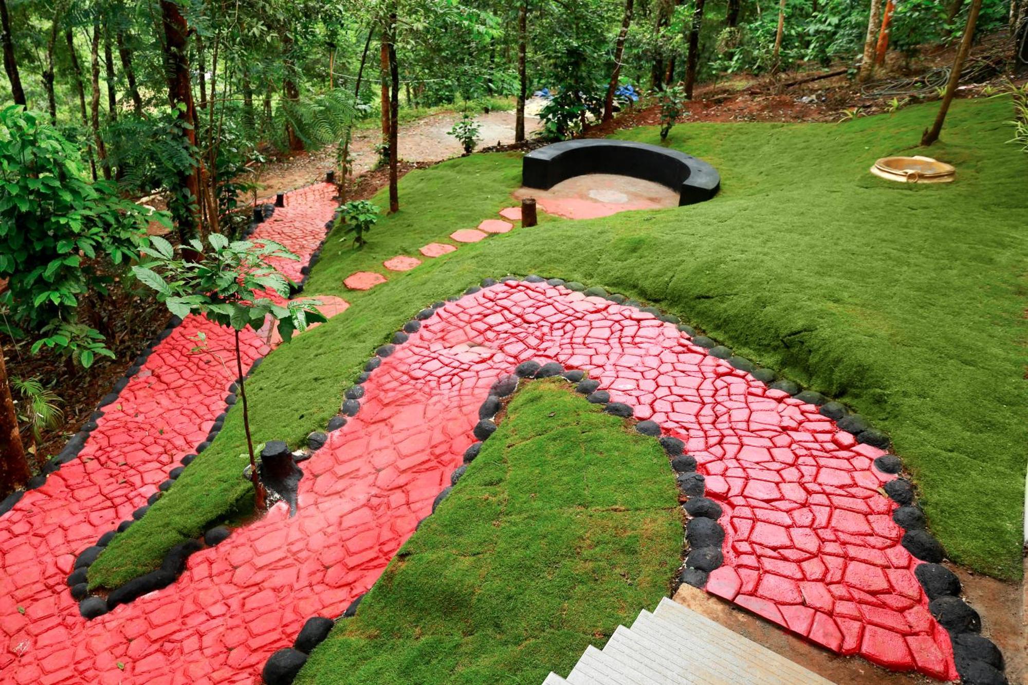 Villa Garden Wayanad